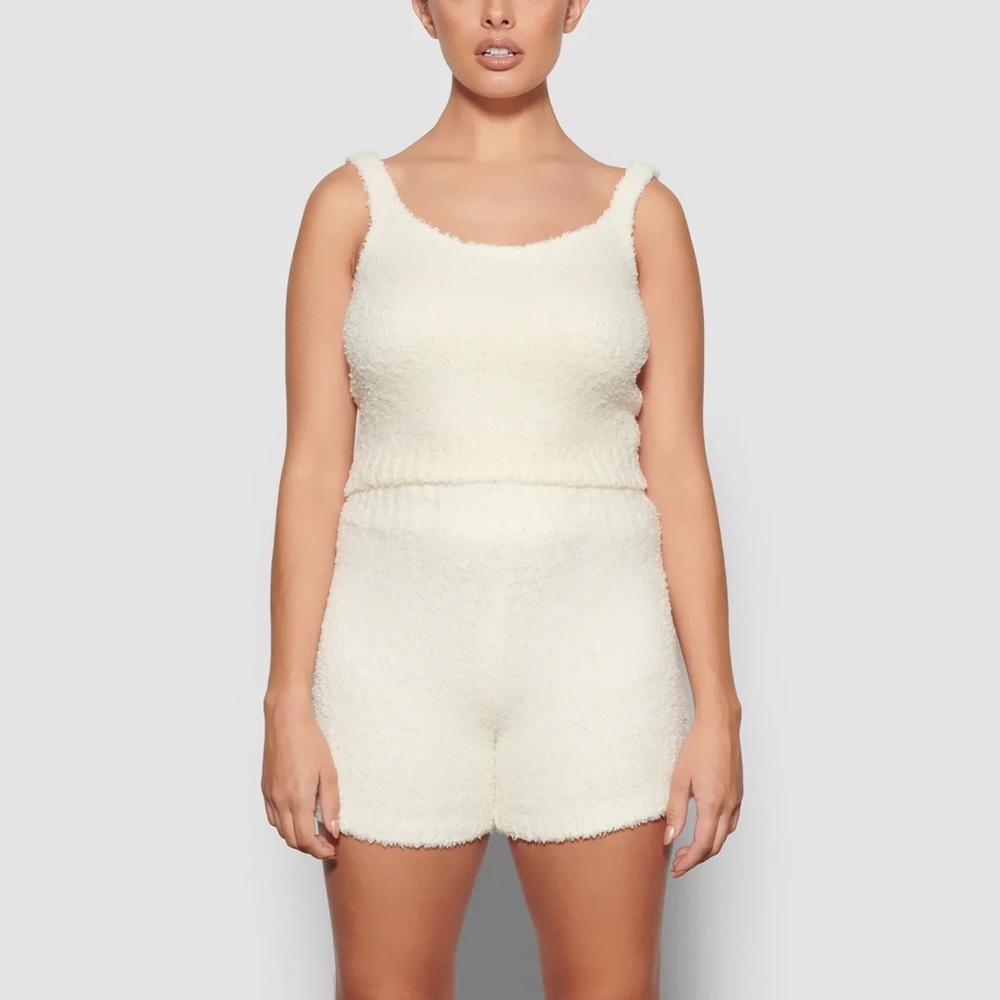 Skims cozy knit tank & shorts set bone L/XL